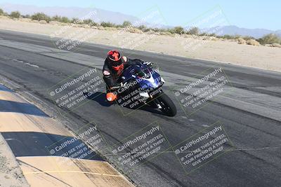 media/Dec-01-2025-Moto Forza (Mon) [[2daa91e15f]]/2-Intermediate Group/Session 4 (Turn 10 Inside)/